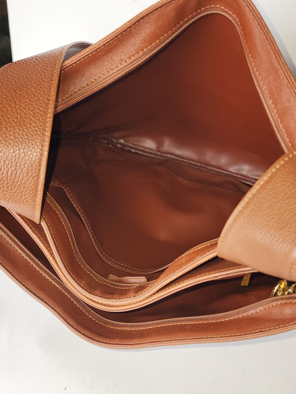 Vintage LONGCHAMP France All-Leather Triple Compartment Hobo Shoulder Bag - Tan - Picture 12 of 16
